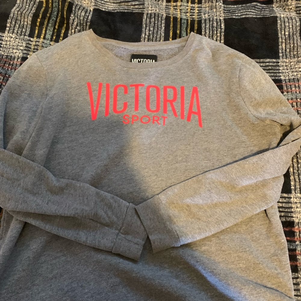 Victoria Sport crewneck